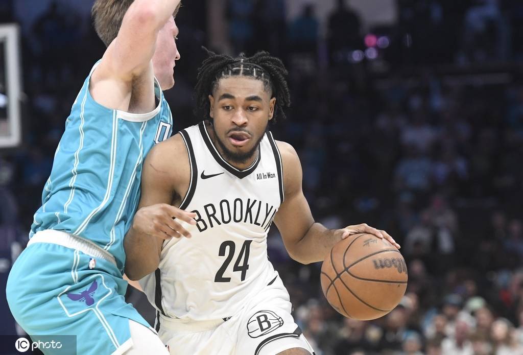 米勒25分7助攻小托马斯15分 鲍尔20+8黄蜂主场大胜篮网